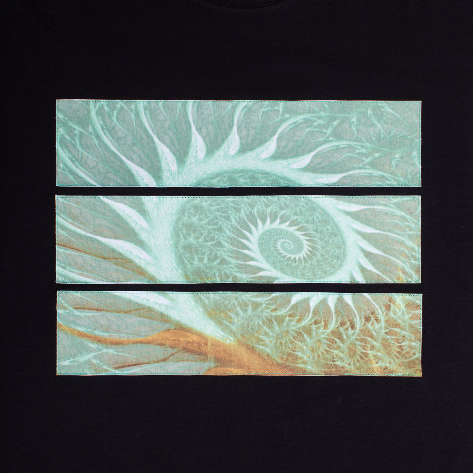 T-Shirt-Sacred Snail